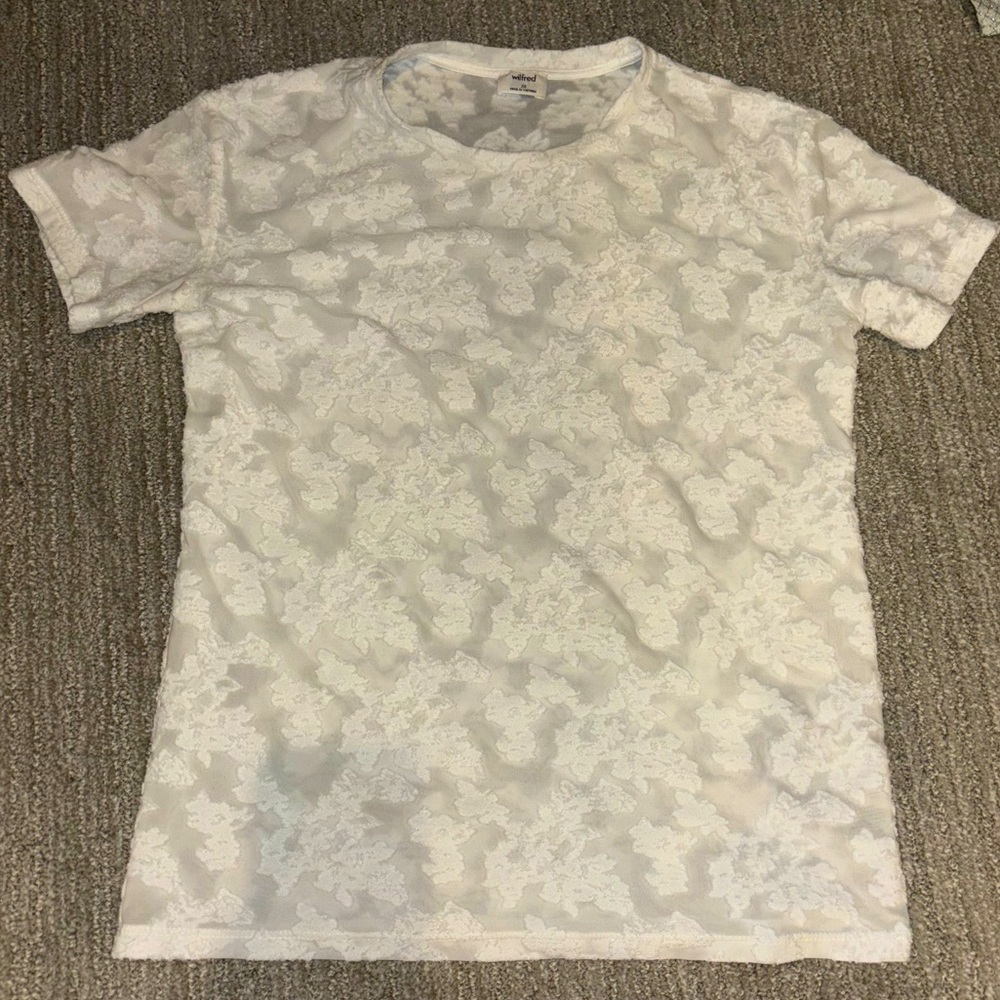 White floral mesh detail t-shirt style shirt by Wilfred Aritzia